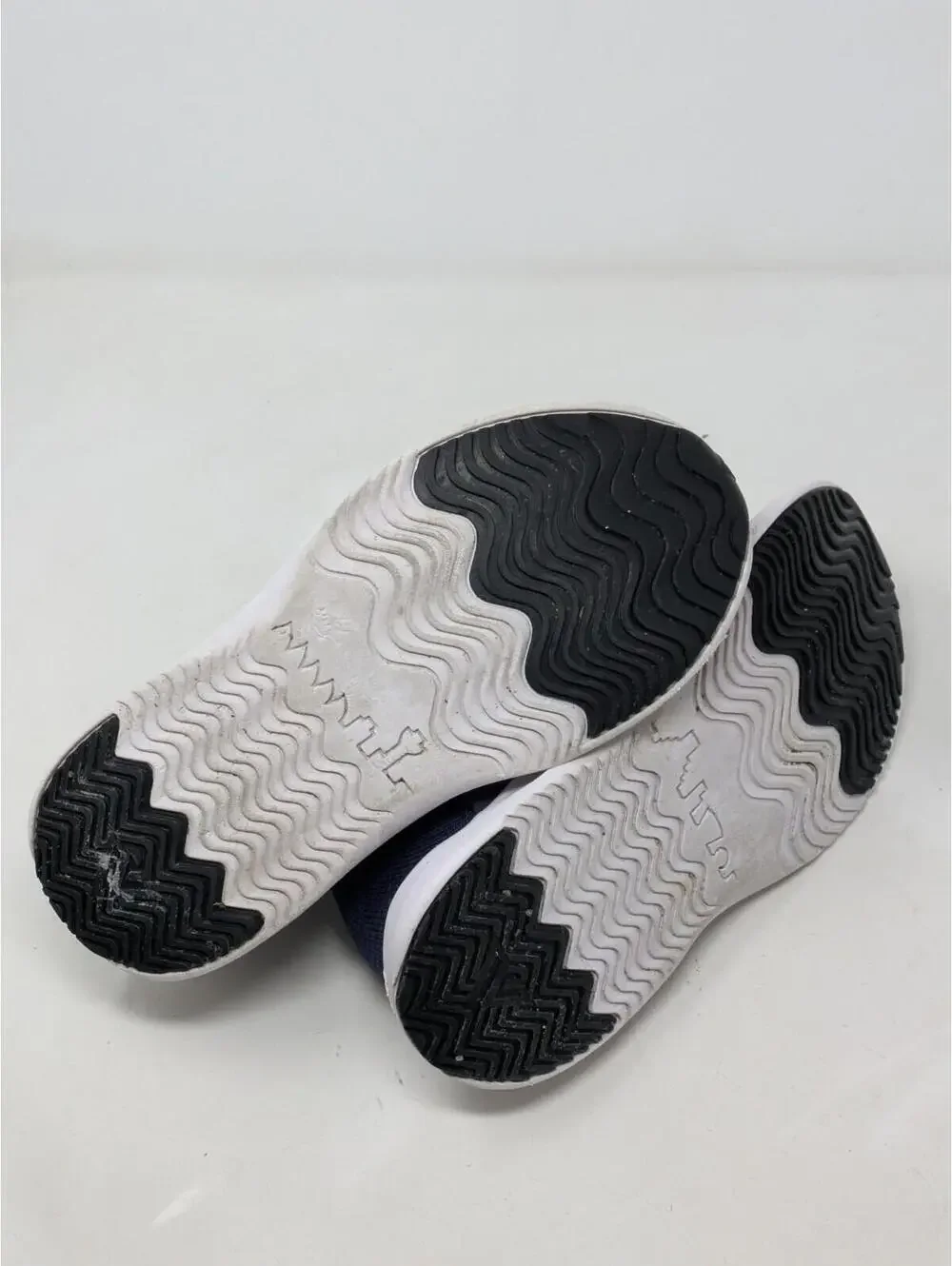 Vessi Everyday Classic Women's Size 8 Waterproof Travel Running Shoes-Great - Picture 8 of 8